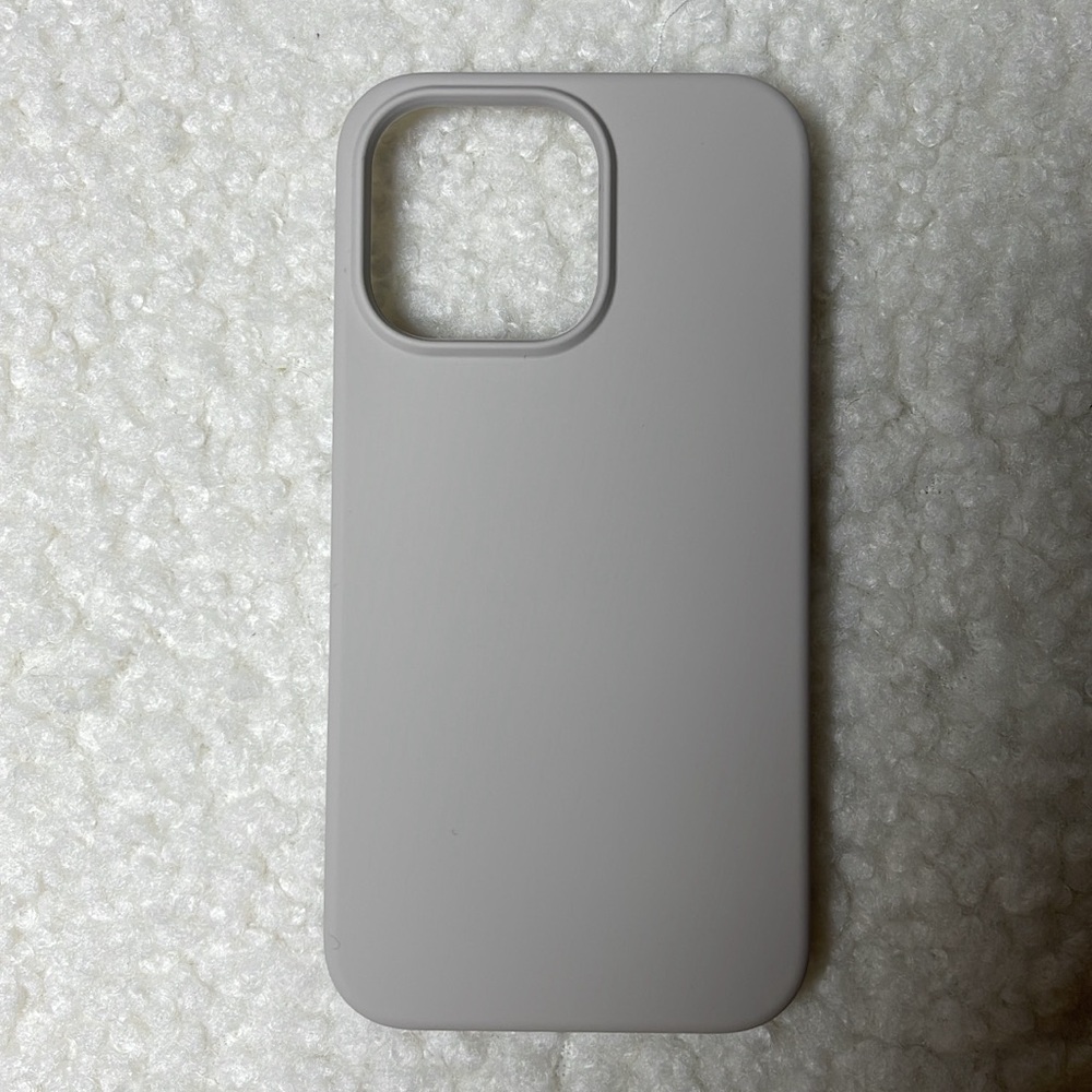 Elago IPhone 13 Pro Silicone Case